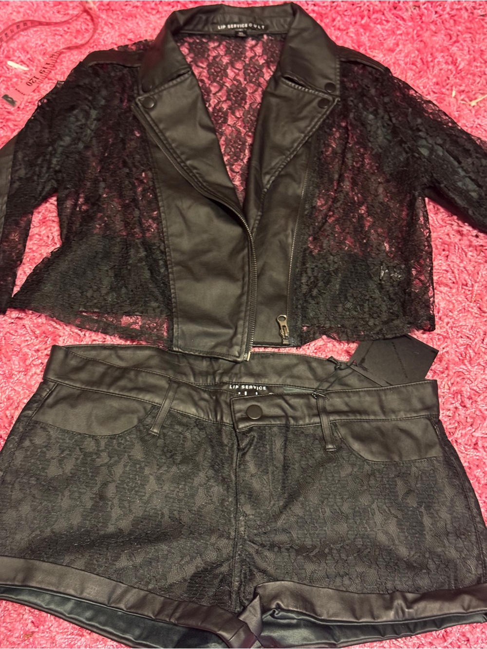 Lip service cult Los Angeles black pleather/lace fashion shorts & matching top - Picture 2 of 11